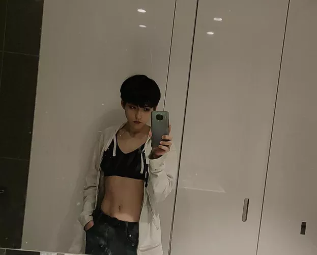 Had a crush on my old photo lmao