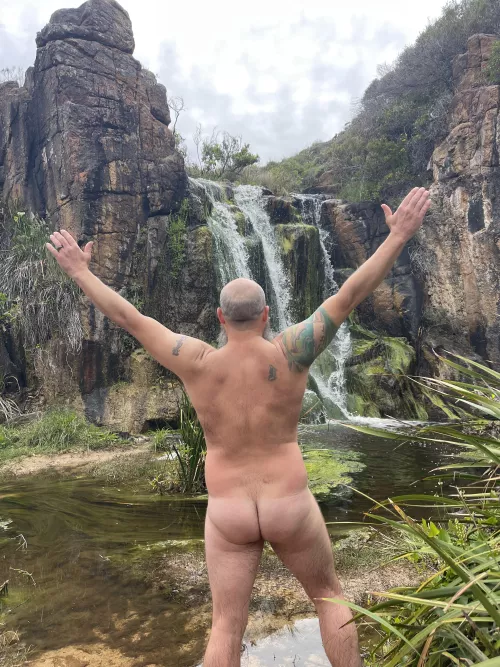 How best to enjoy a waterfall [M]