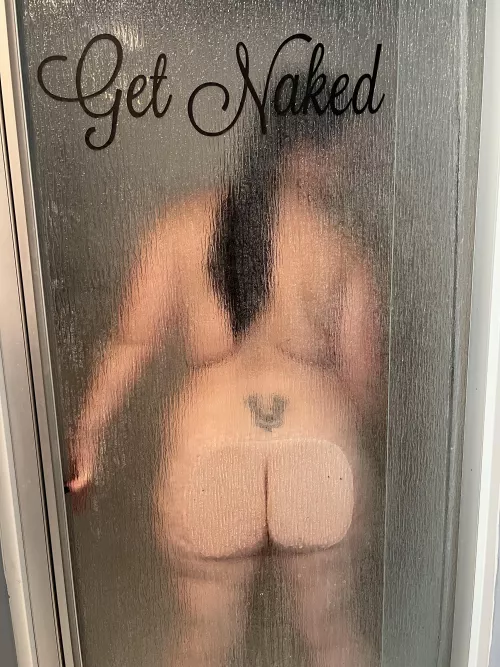 I love a good shower (OC)