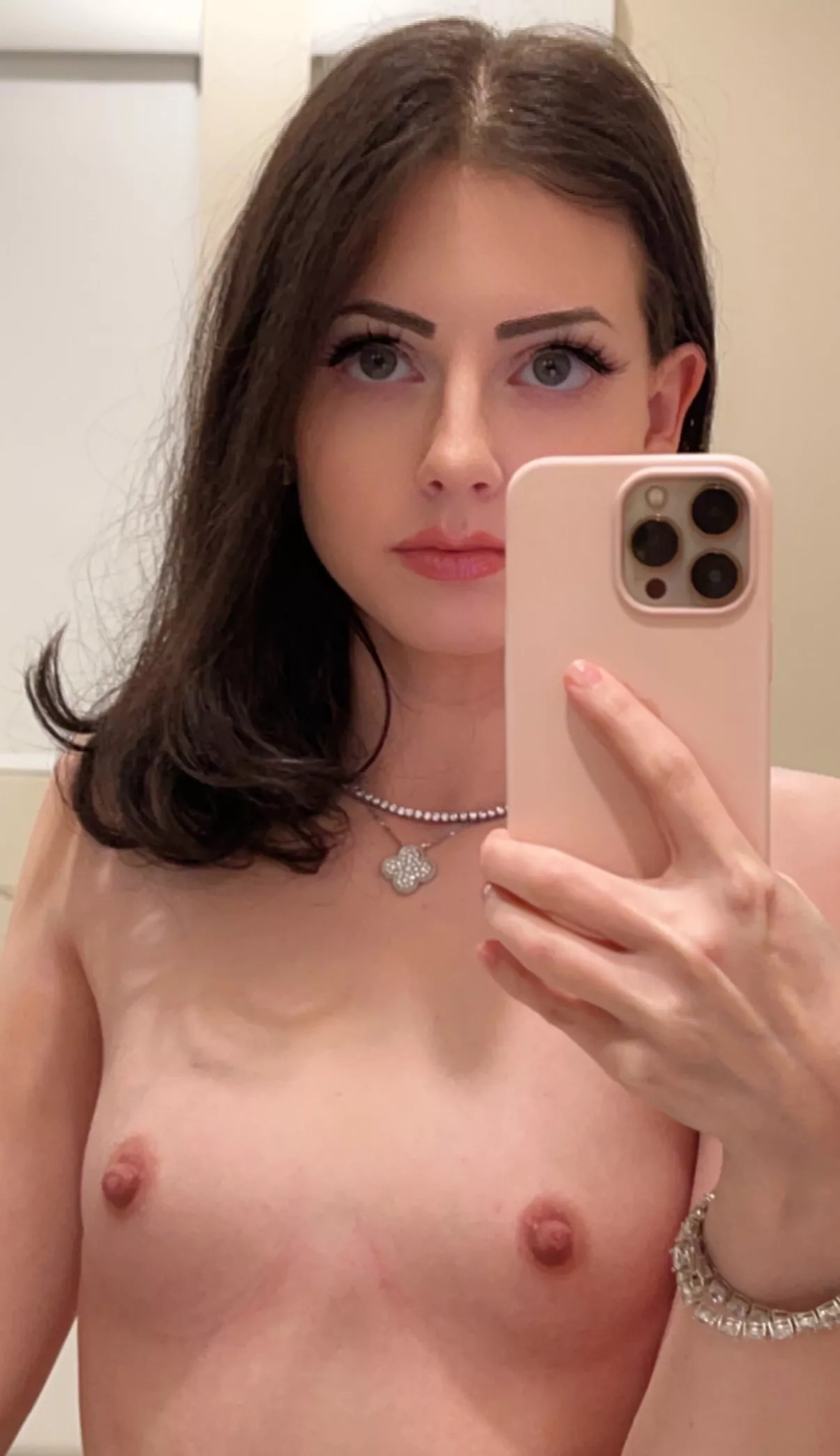 I love my A cups 🥰 (34F)