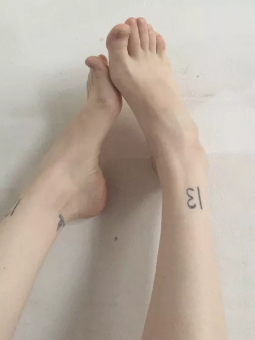 I think I need red pedicure