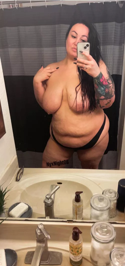 Just got out of the shower…what do you want to do now? 💙