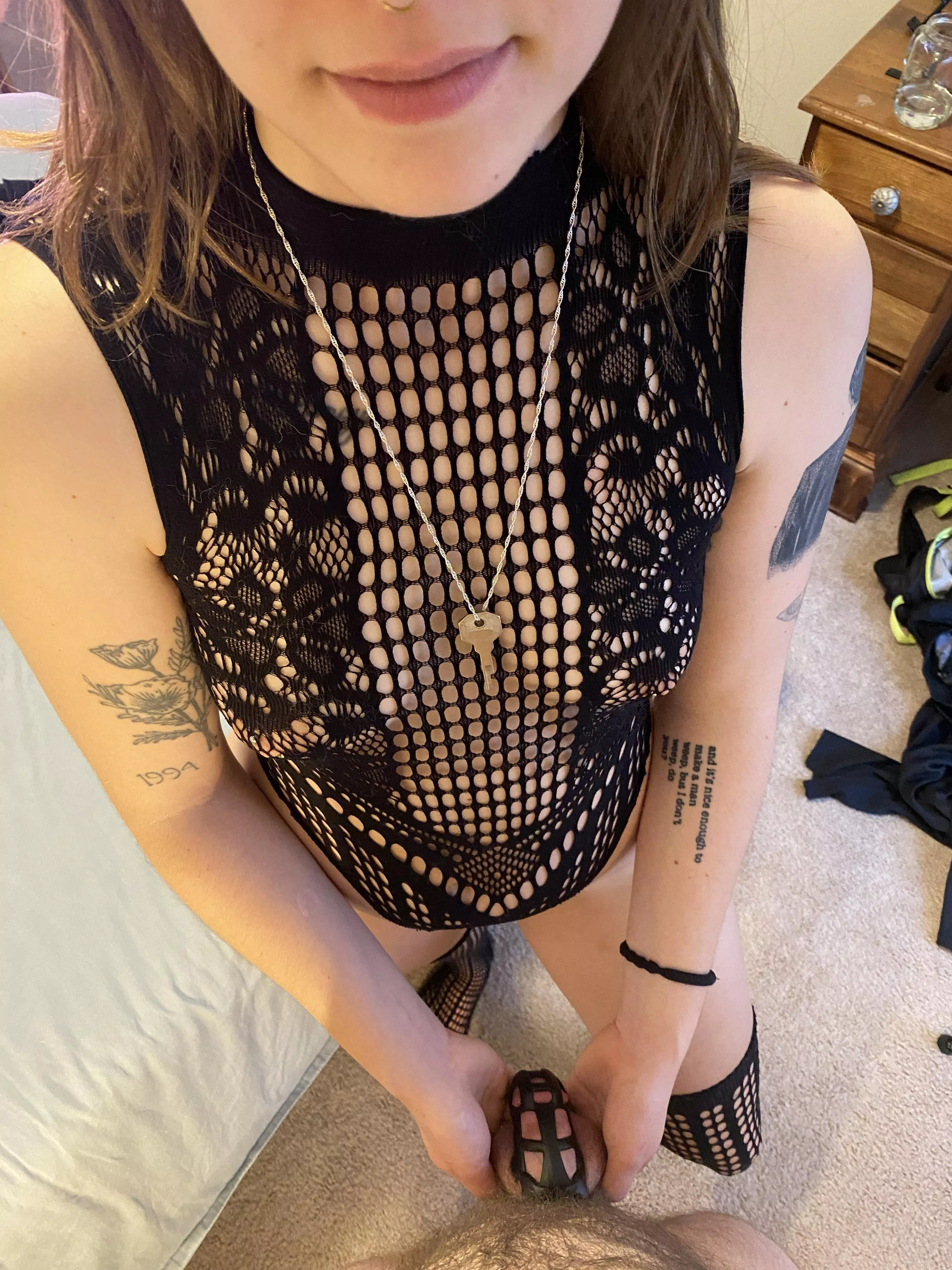 Just holding what’s mine 🥰