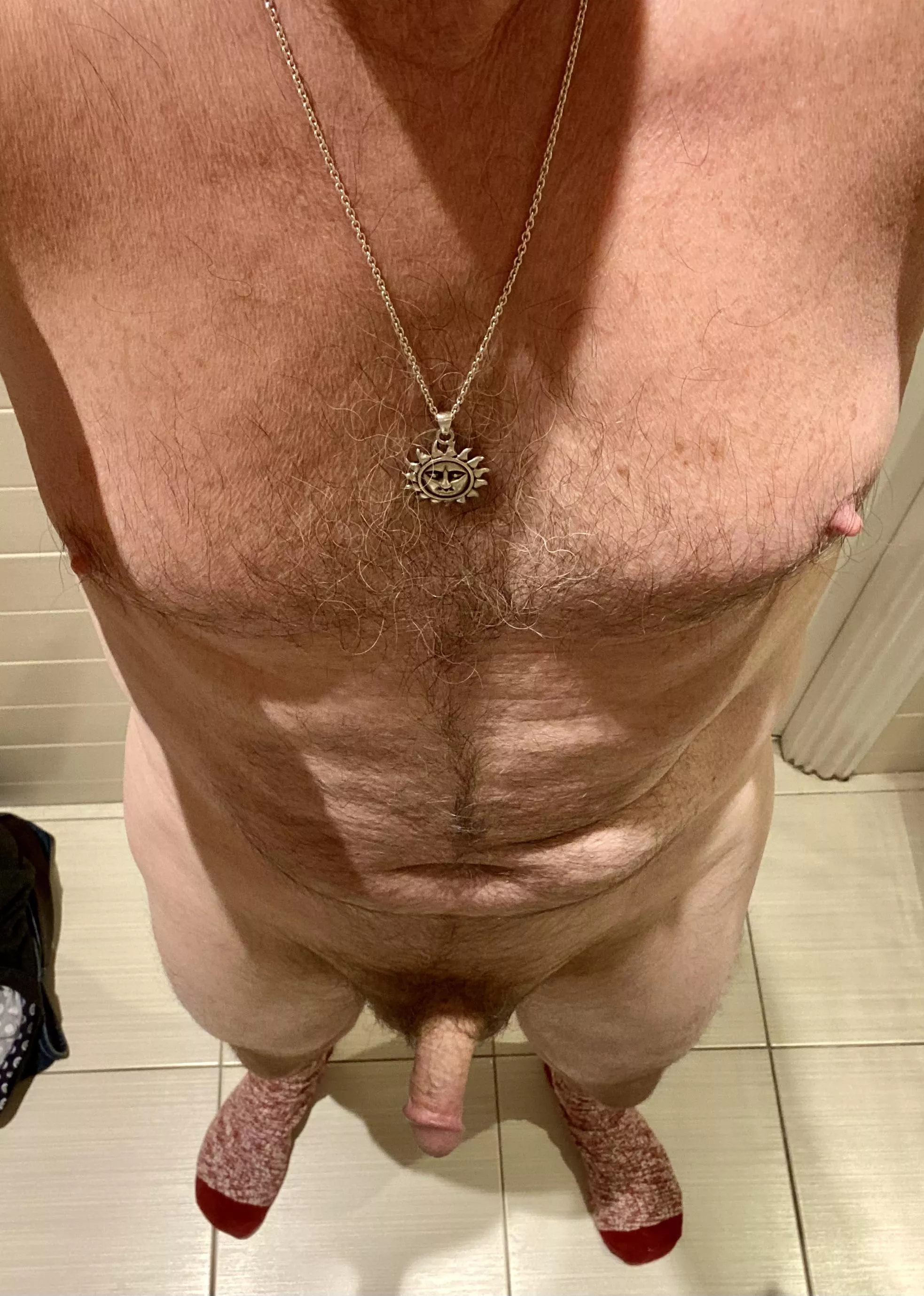 M59, 5/11 don’t weigh myself ever. Hating Christmas and my body so here goes