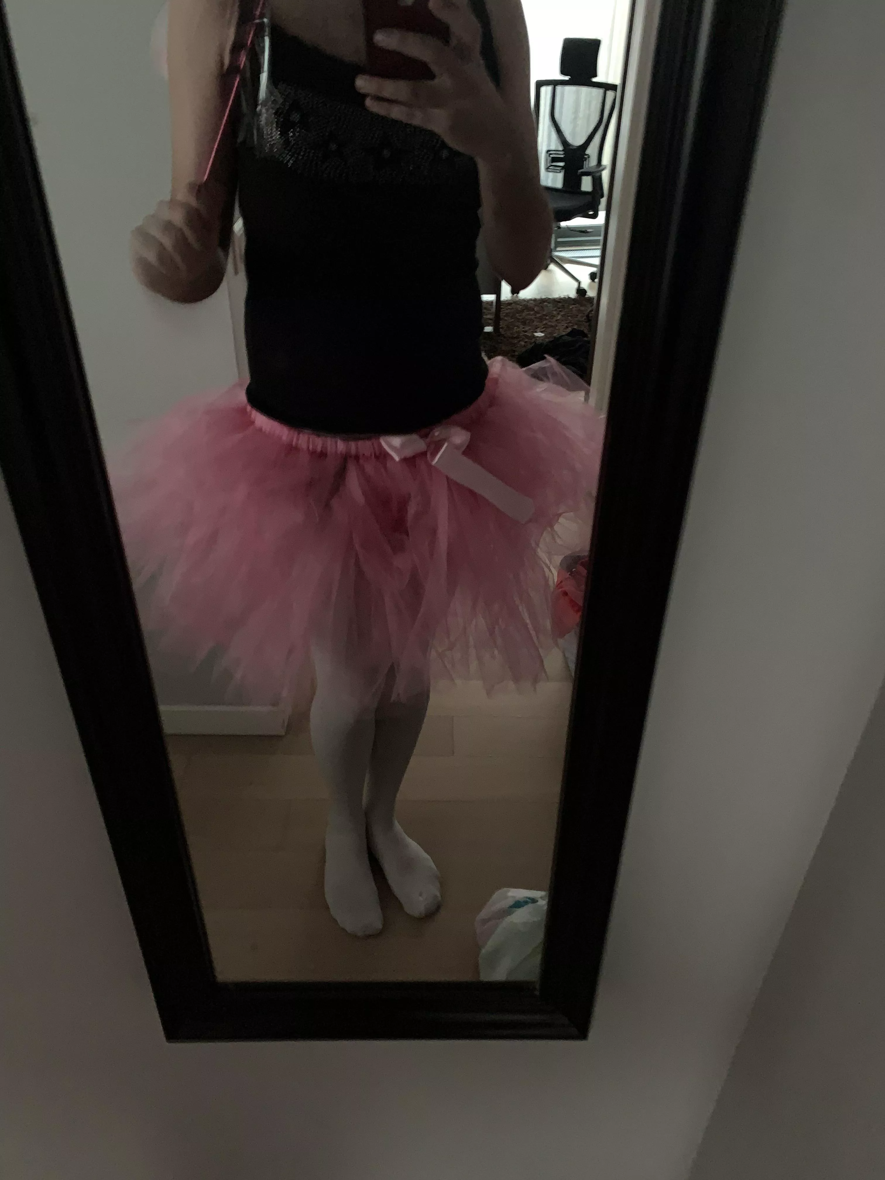 My sis made me practice ballet for 1 hour in this outfit. Its so humiliating
