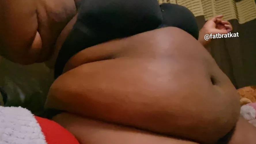 Need to be fucked and played with 🤭