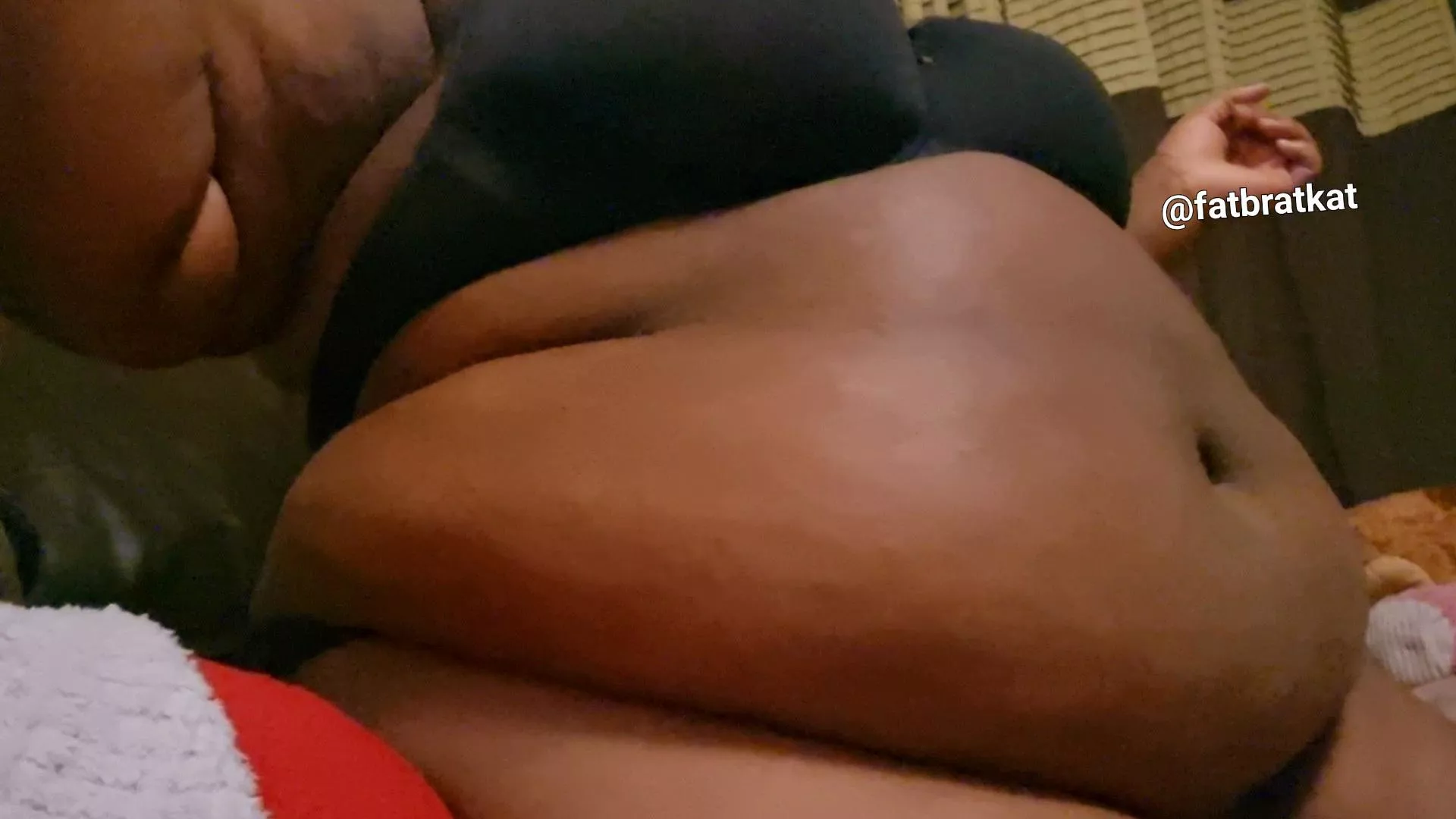 Need to be fucked and played with 🤭