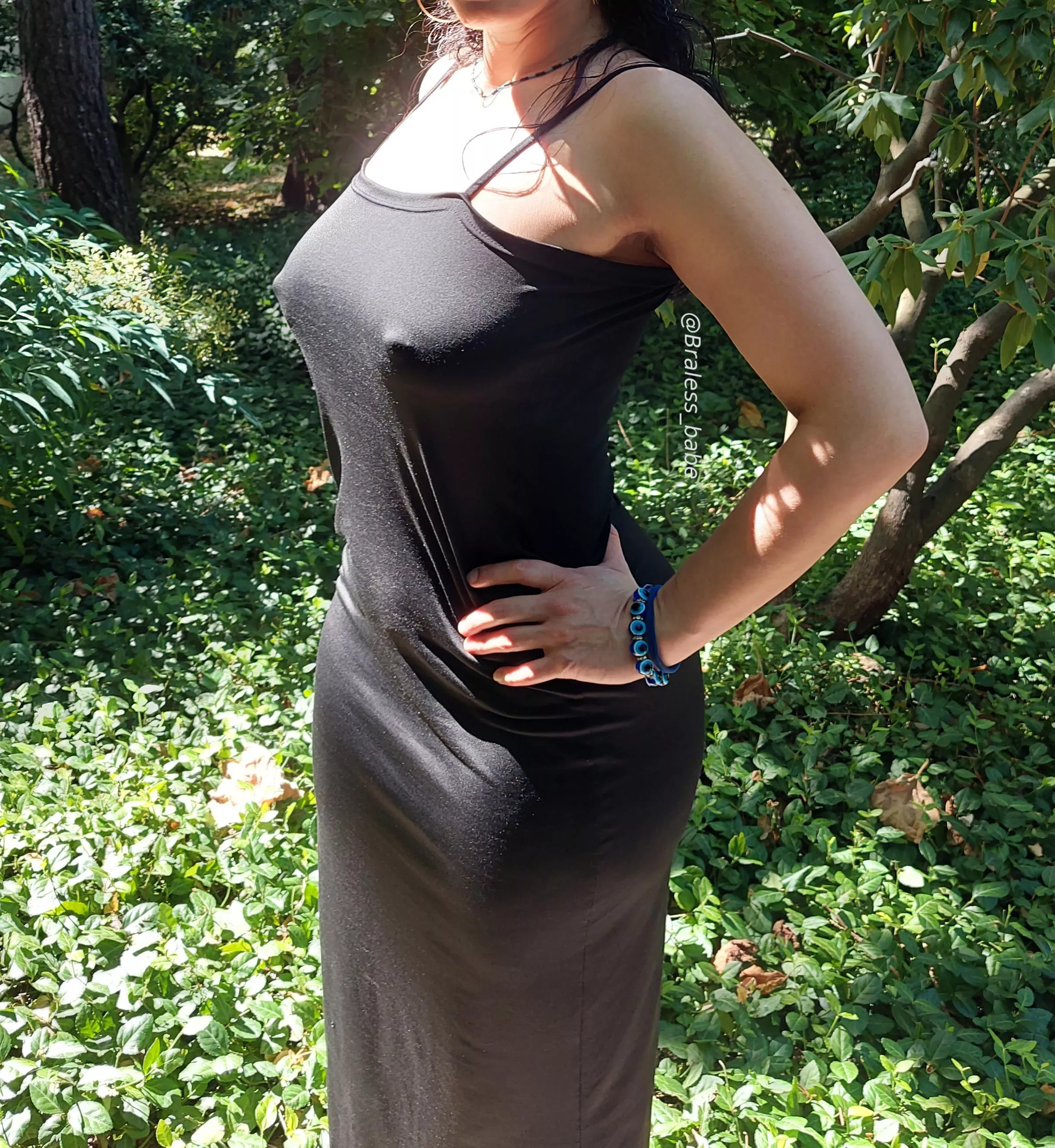 Pierced & fitted dress!👌