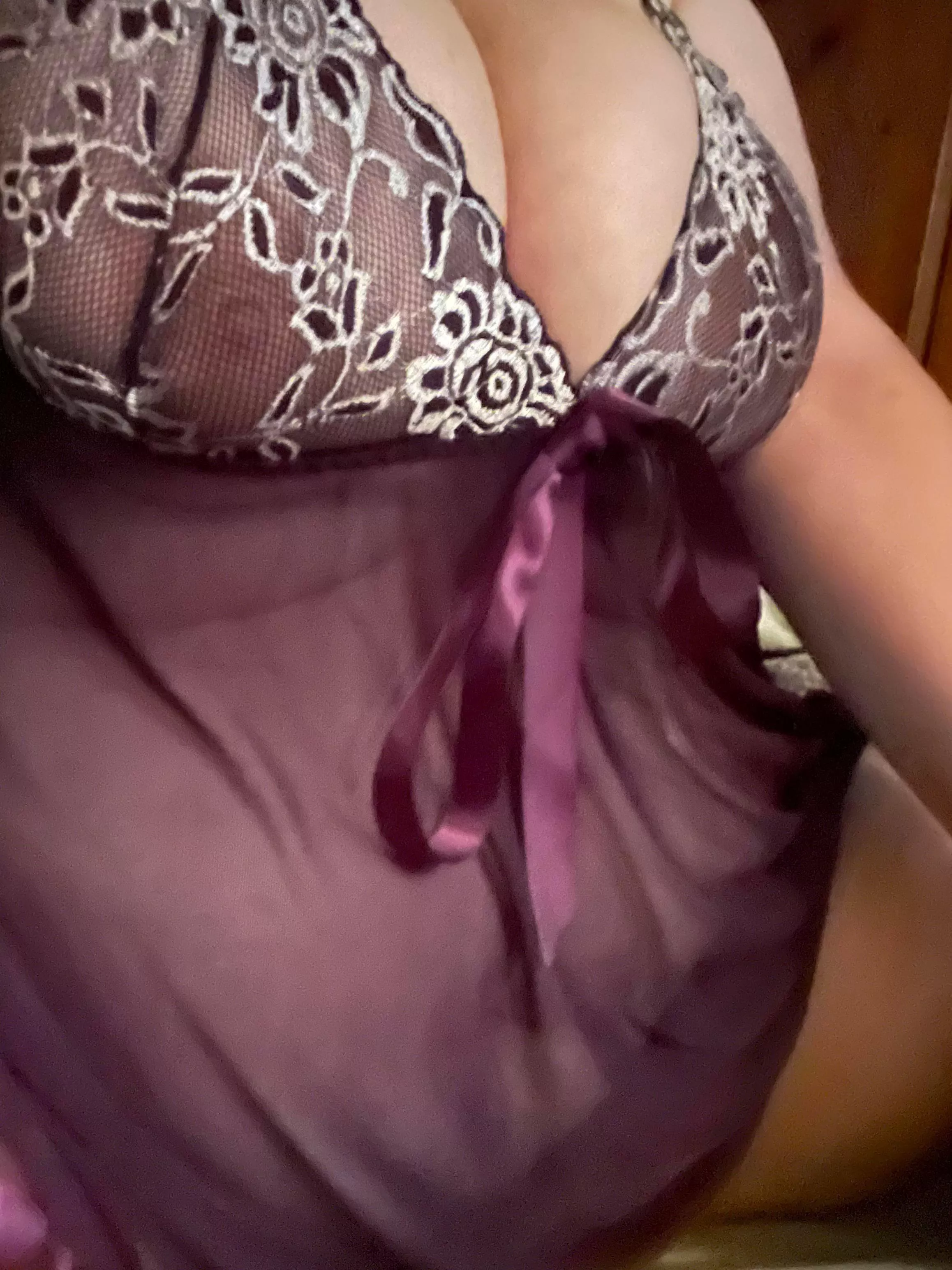 Rainy Sunday morning vibes 😘