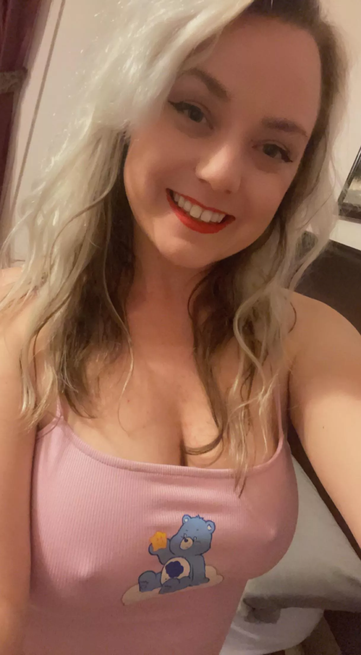 Red lipstick-always do it