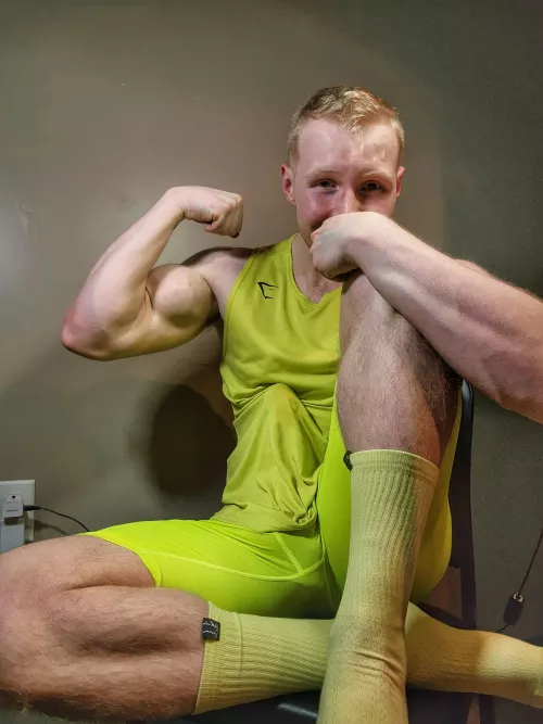 reply to this if you could take me balls deep😈[22]