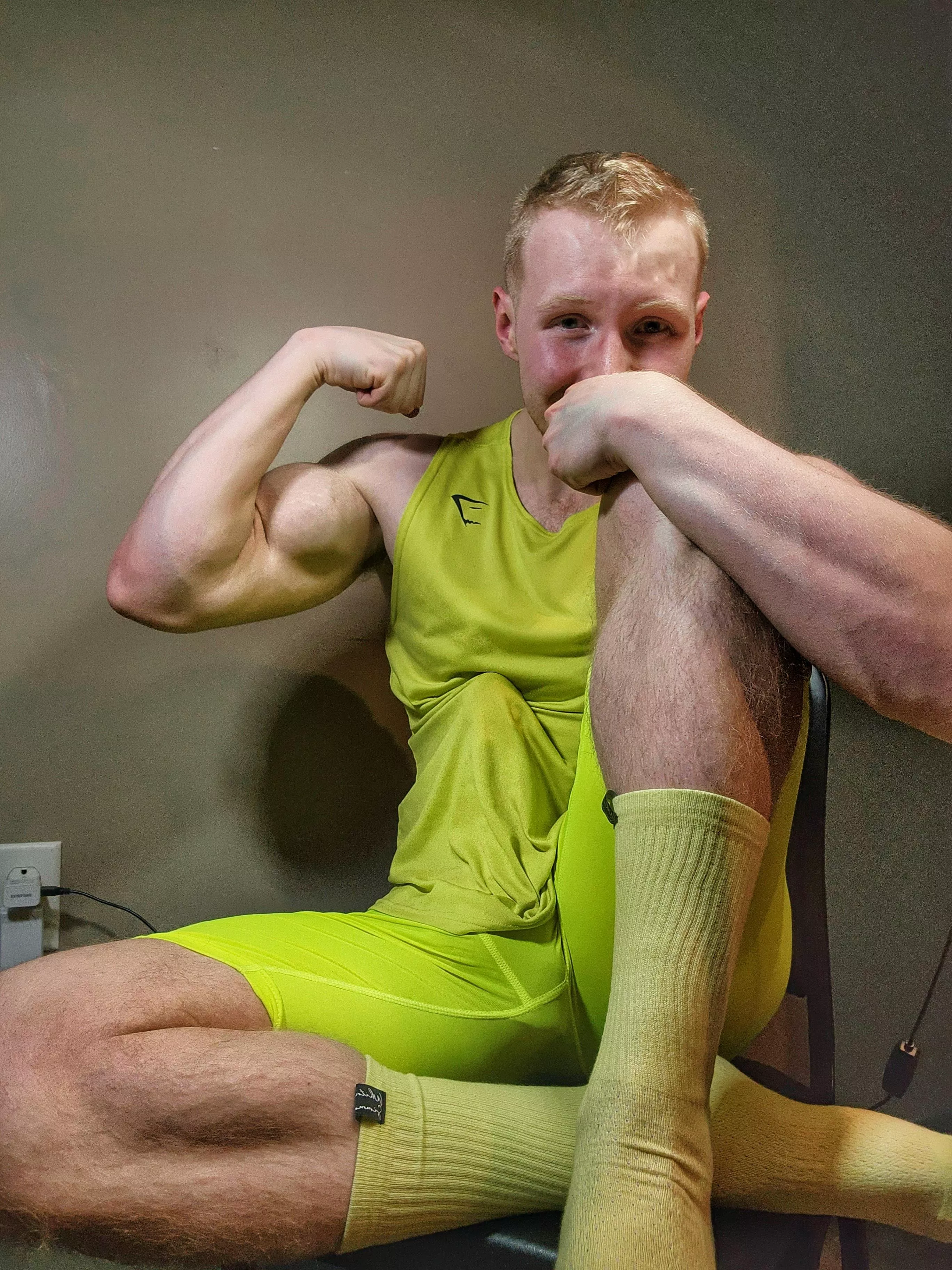 reply to this if you could take me balls deep😈[22]