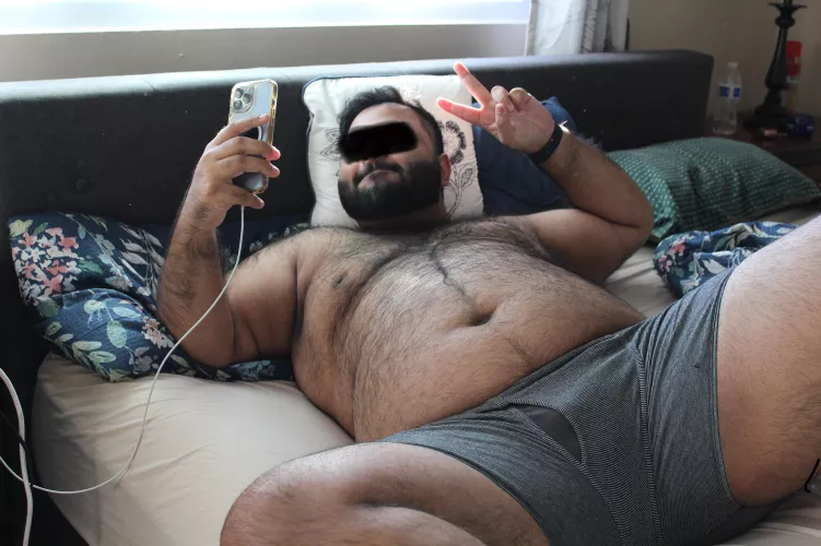 Sunday morning cuddles anyone?