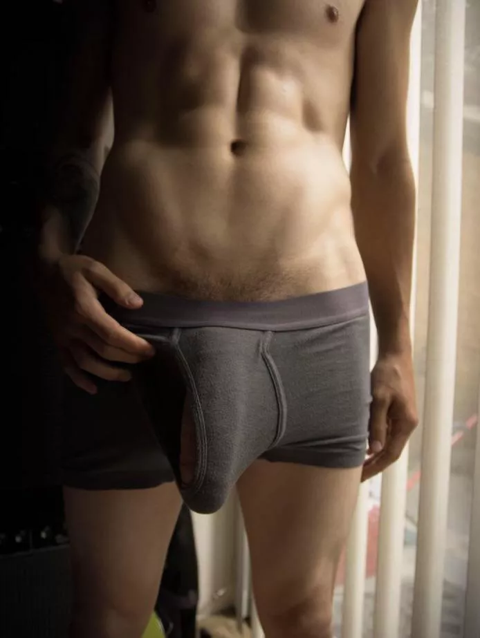 Trust me it’s big [M]