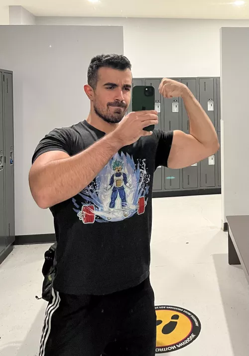 Vegeta helping me get through my workout today 💪🏼