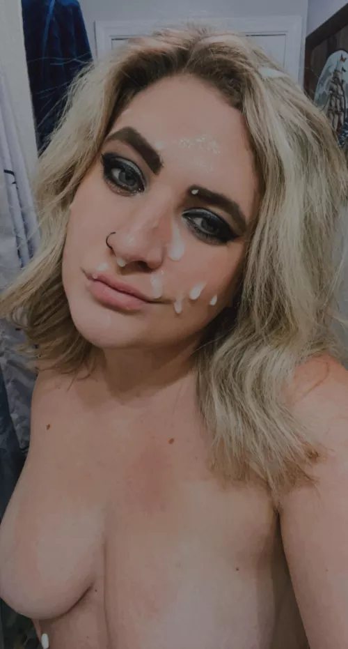 Weekend facials are my fav💦[oc]