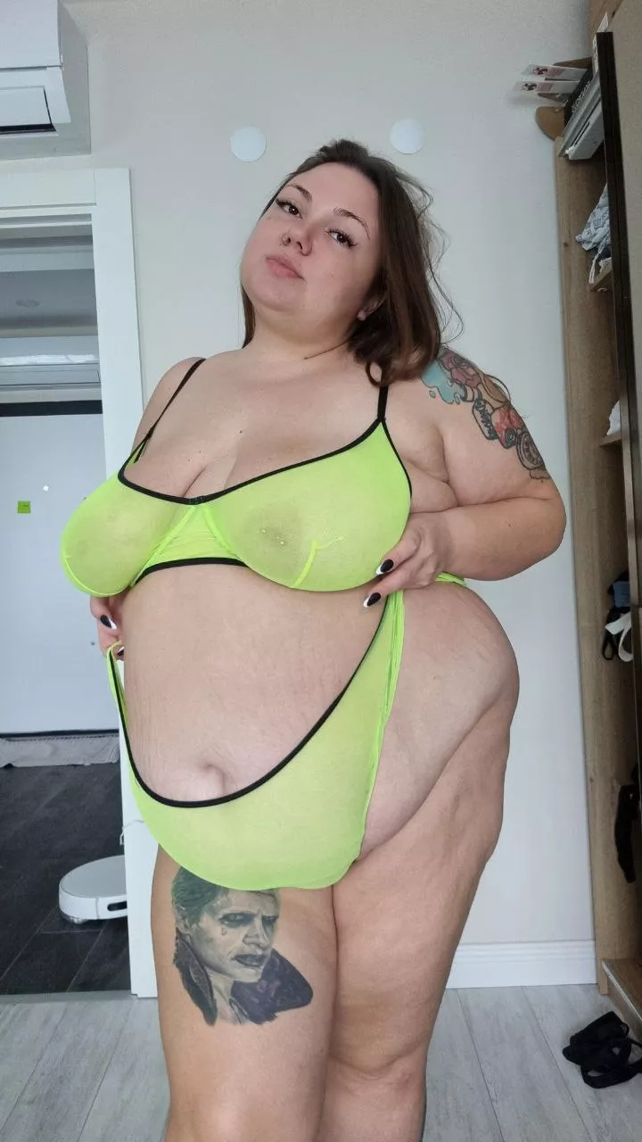 which part of me do you want to taste first?