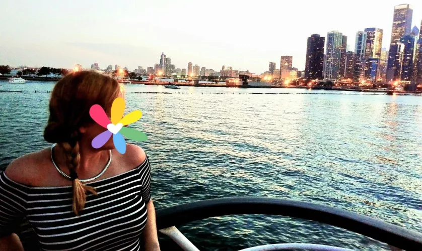 Who can guess the city behind my tight shirt?