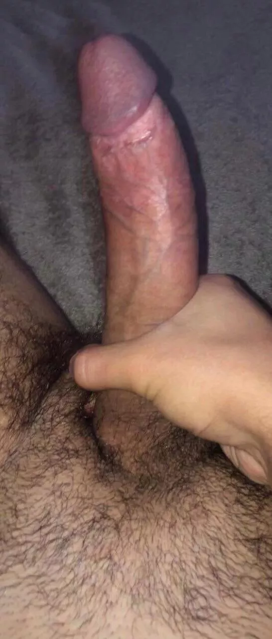 Who wants to get fucked by this tool? (Dms open)