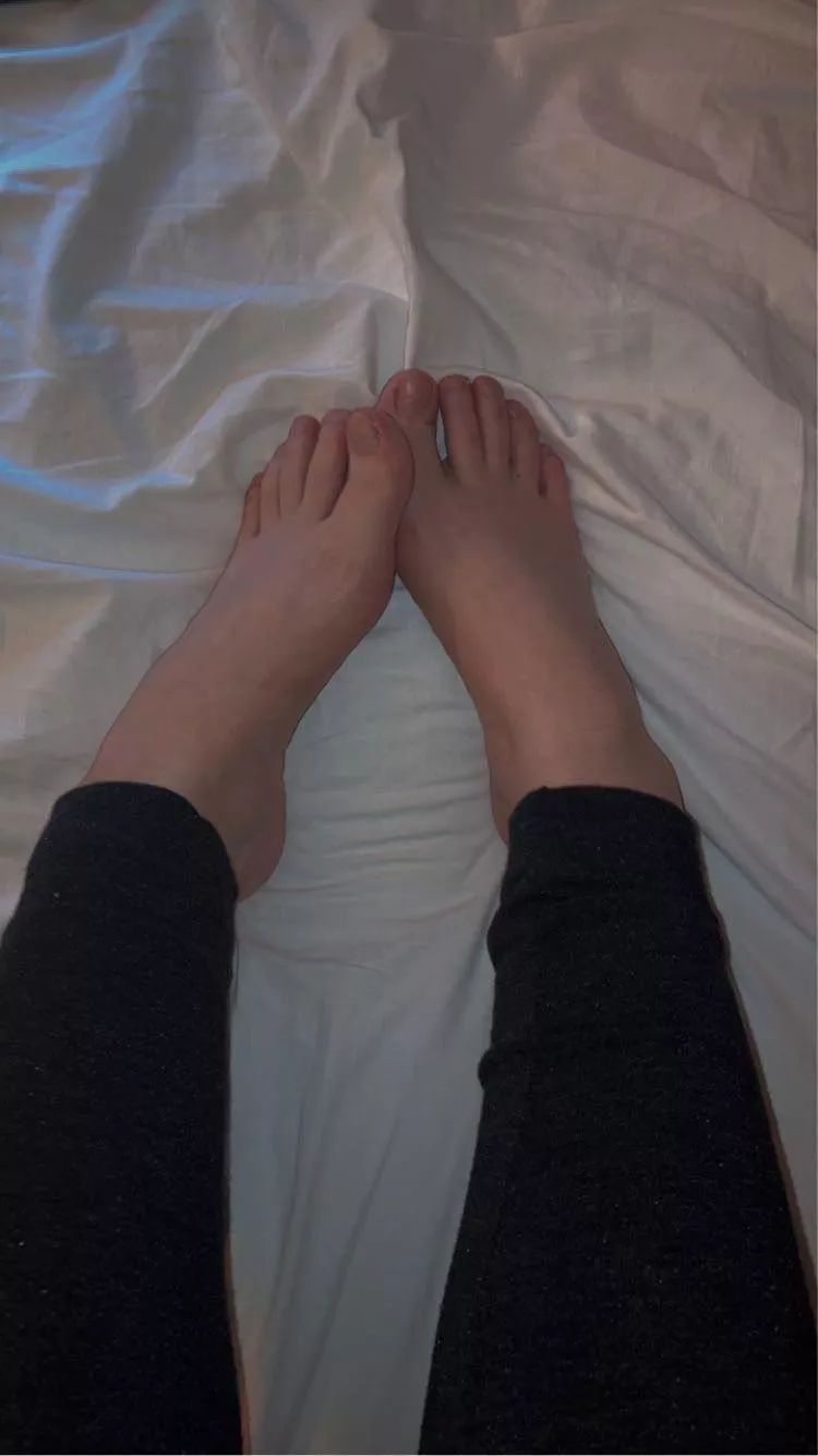Would you cum on them? 🤭