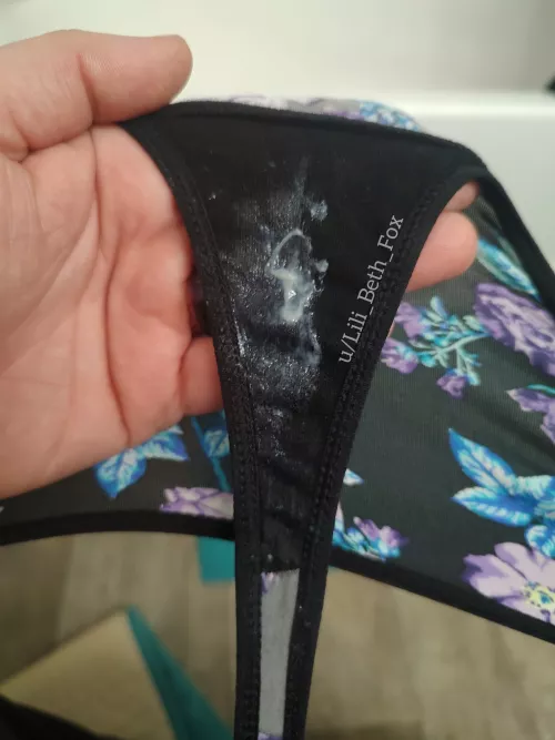 Yesterday's dreamy creamy floral thong