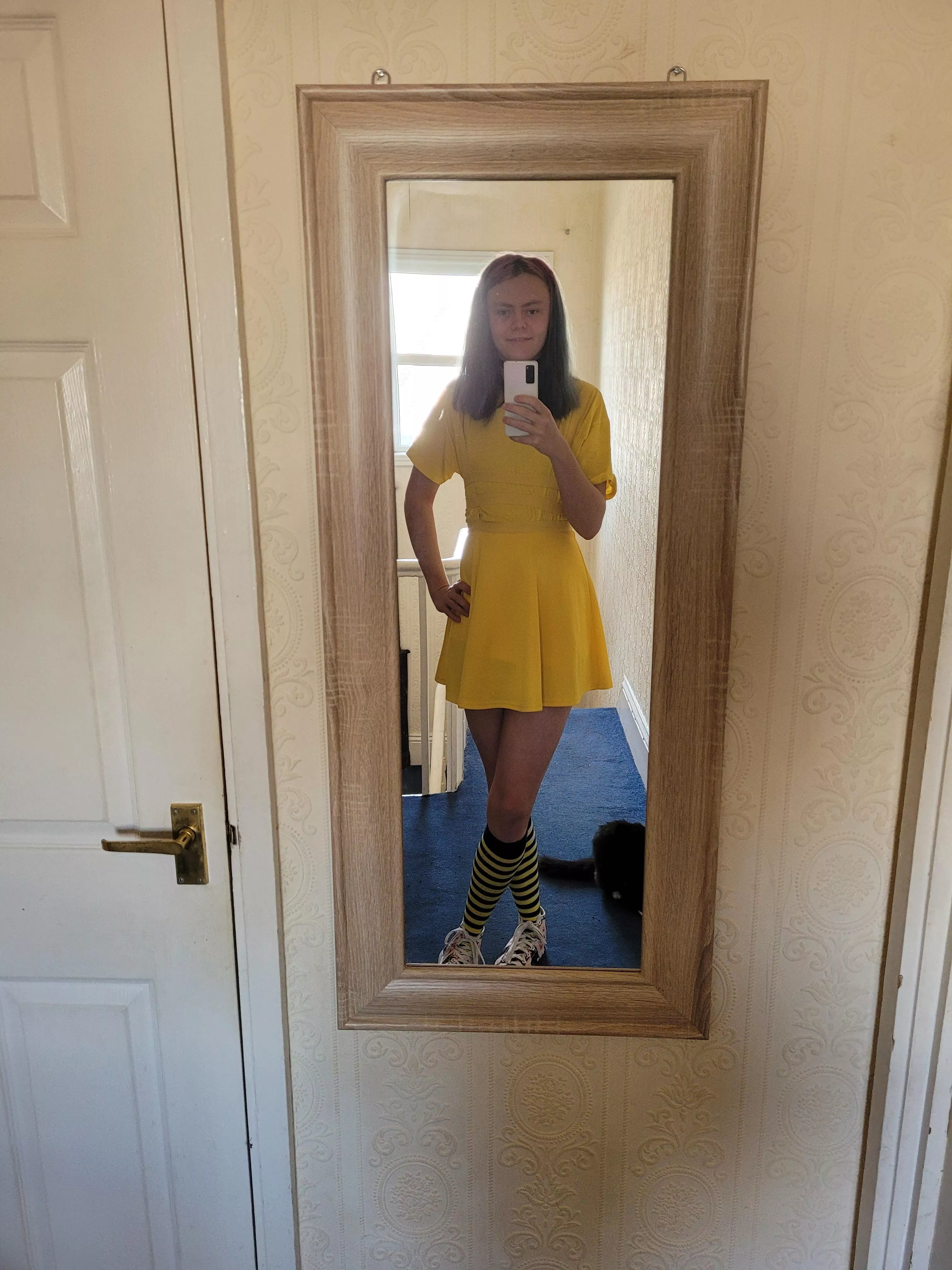 You guys like my skirt