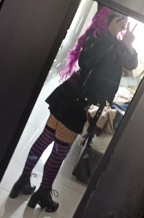 Your goth femboy gf is ready for you 😘❤️🔥