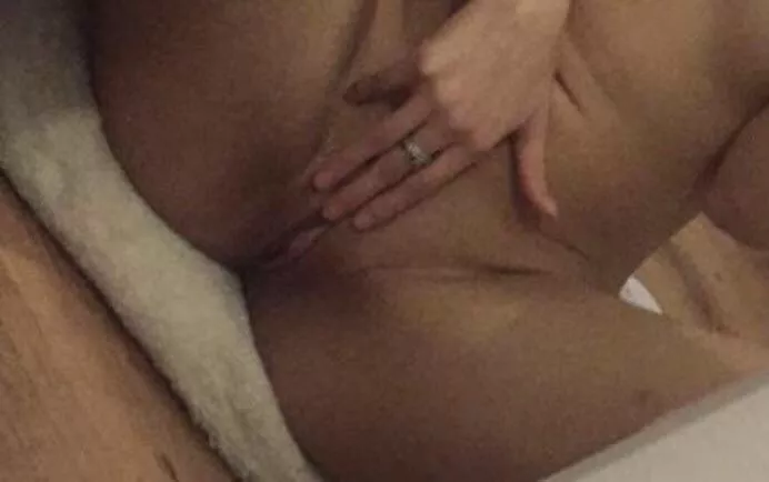 25 FM4F Married couple UK looking for a little slut. No more catfish please 🤣