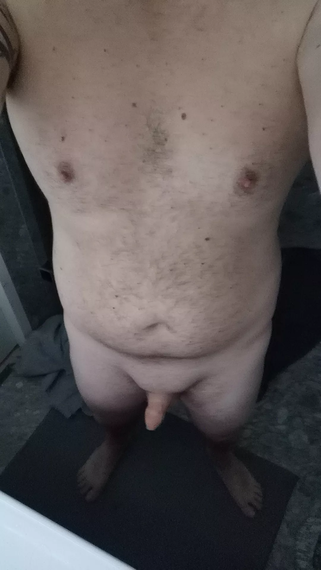 35 M 90kg 180cm. I've had better days..