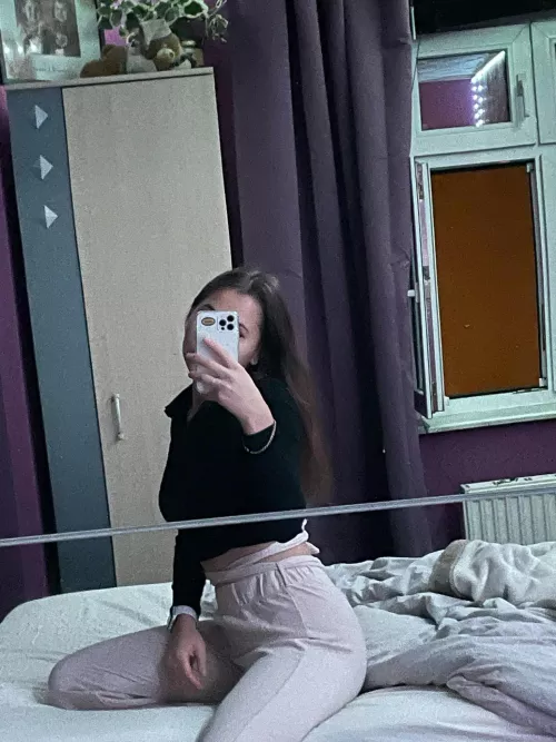 91 lbs and super horny ;)