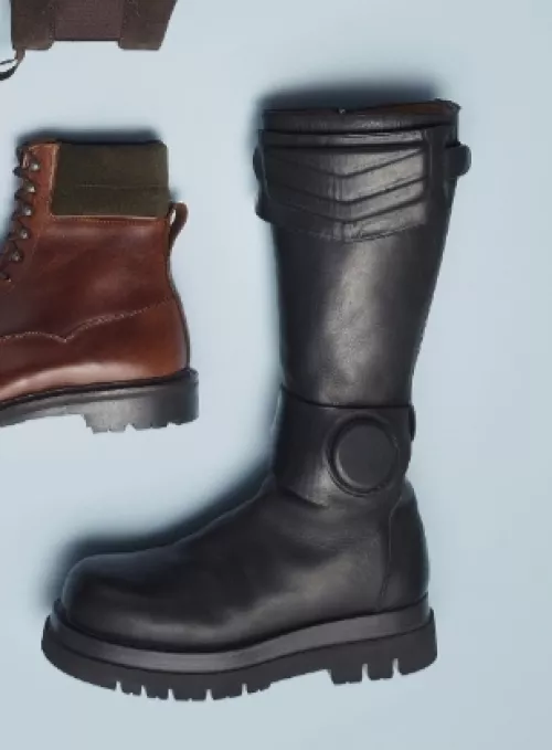 Any clue on the name of this boot? Think it looks unique af