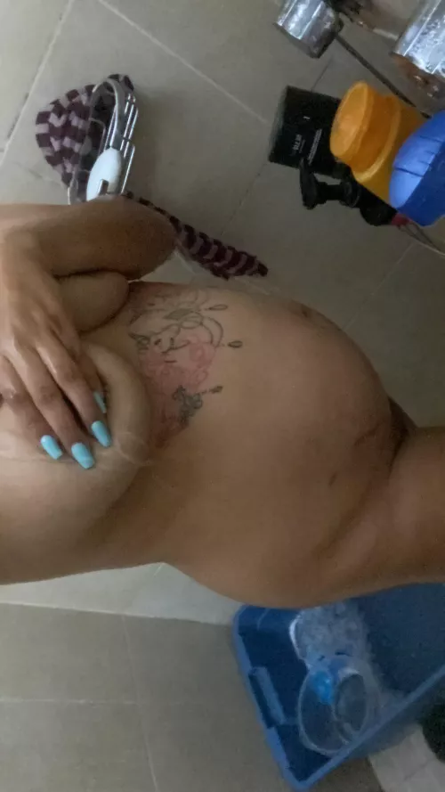 Come and take a bath with mommy