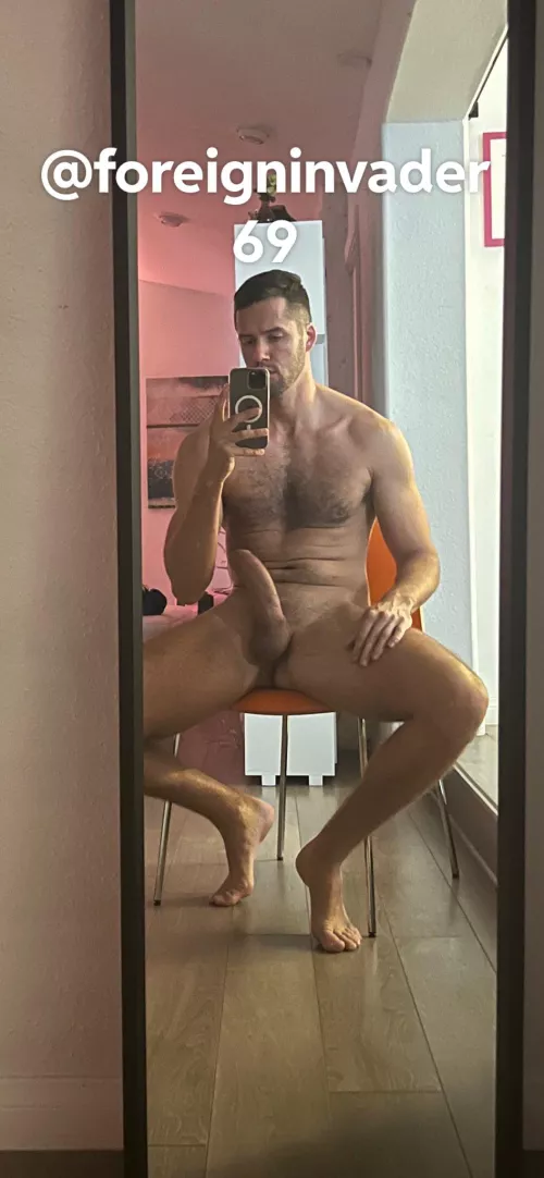 Do I turn you on? DM me if the answer is yes…