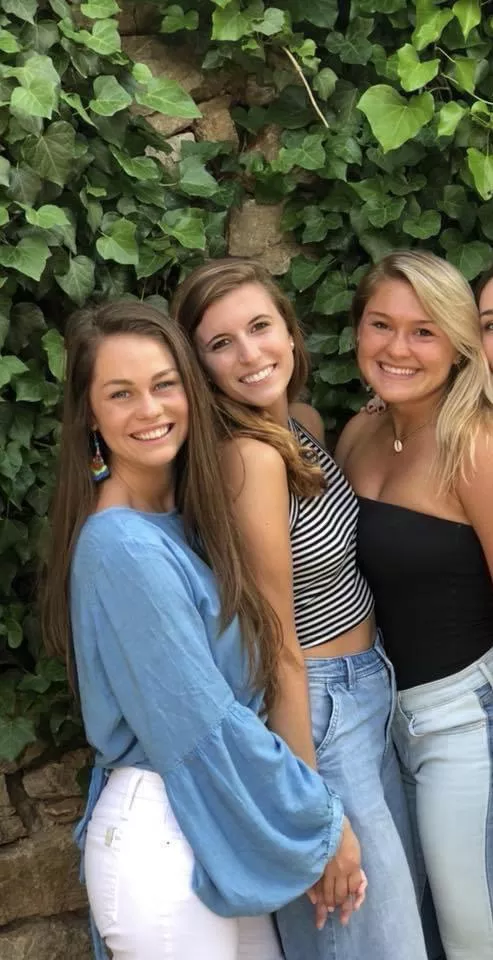 FMK - Sorority girls