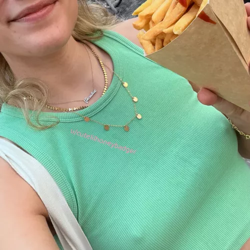 Fries before guys? 🤔🙈 🥰🍟