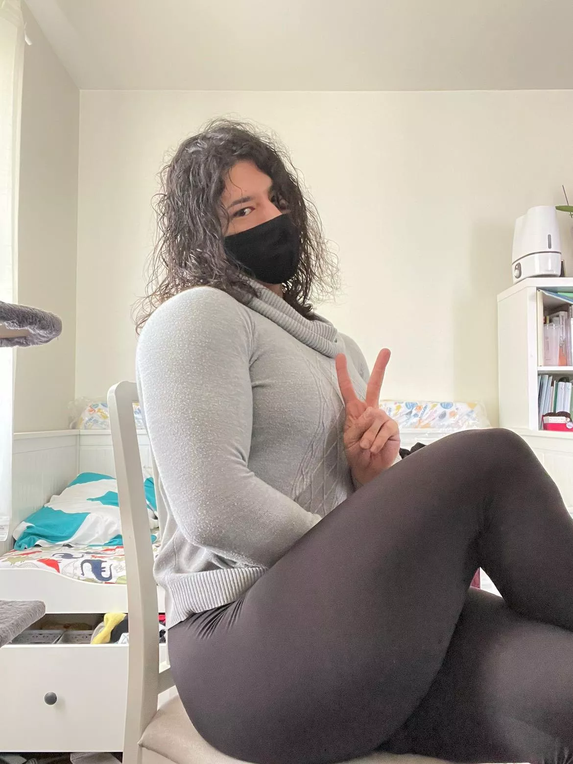 Hi, I’m your TA for this class 🤭