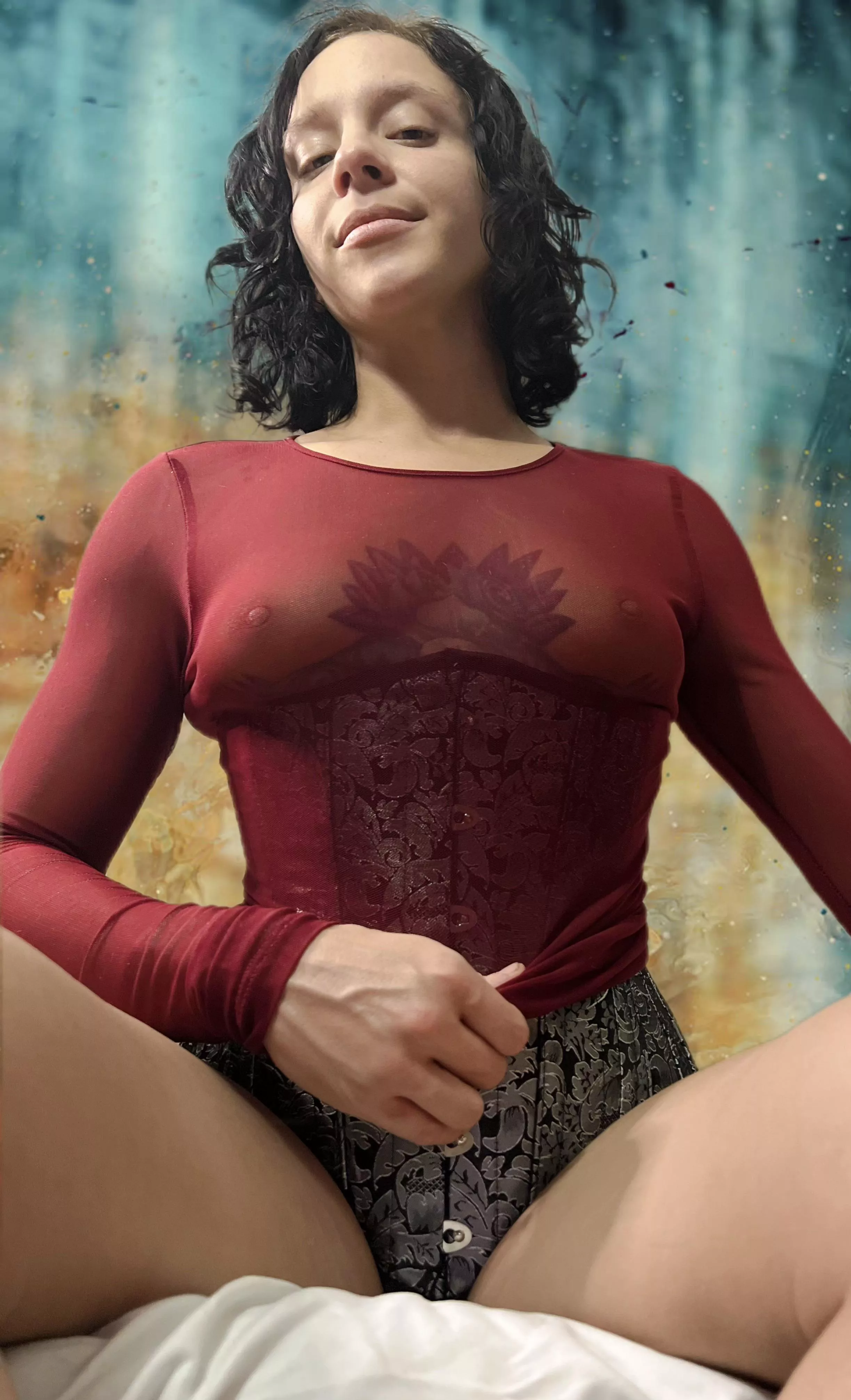 I love my curly hair being pulled!