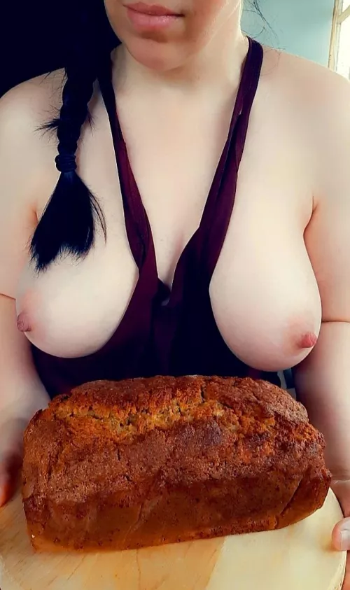 I made banana bread. Would you like a piece? 😉