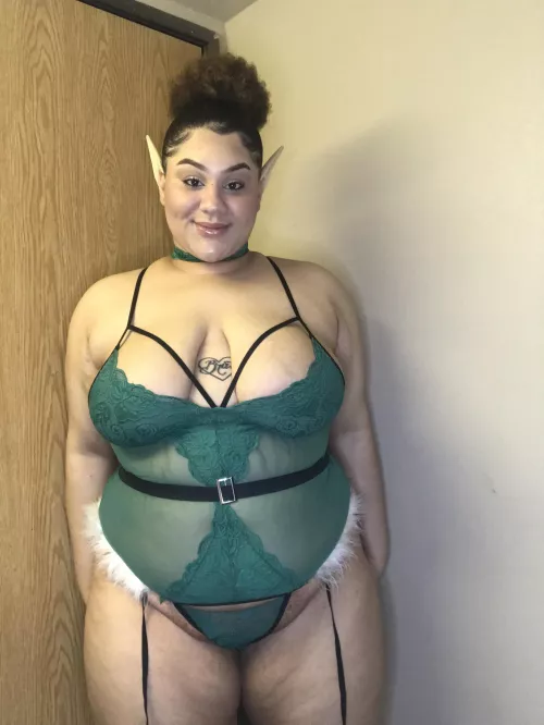 I’m here to deliver your gifts! (F)(OC)