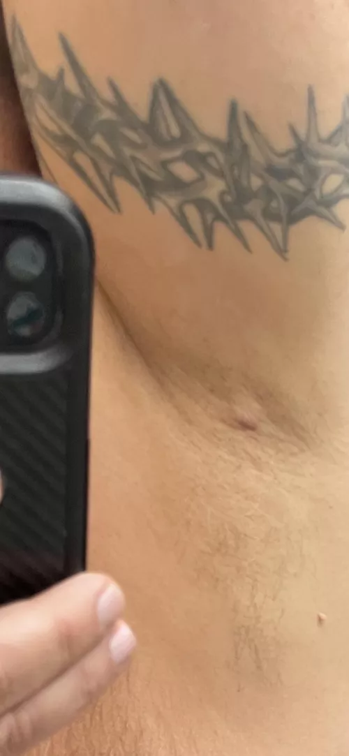 I’m not sure what this is. I’ve seen some redditors popping them.