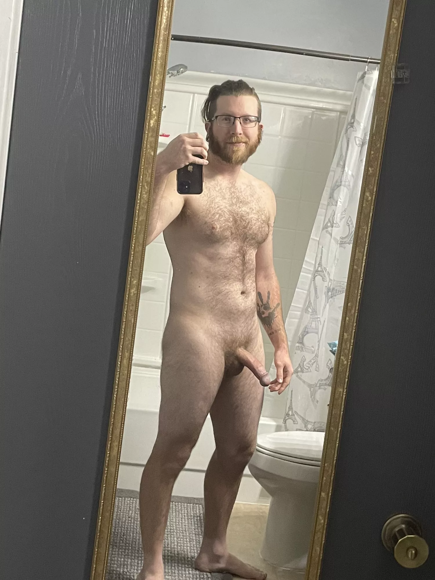 Just another basic guy not letting his body dysmorphia win today 💜