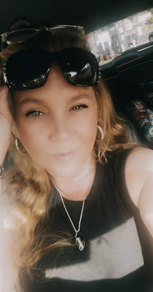 Let me teach you a thing or two 📚🥰