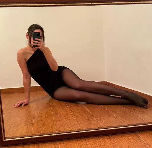 Little black dress 😈