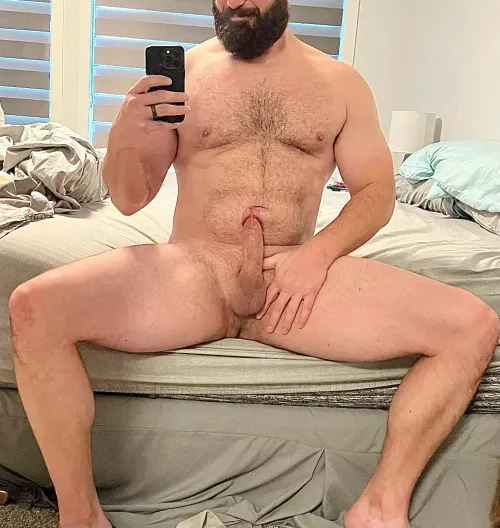 Love having a big mirror beside the bed 😏(39)