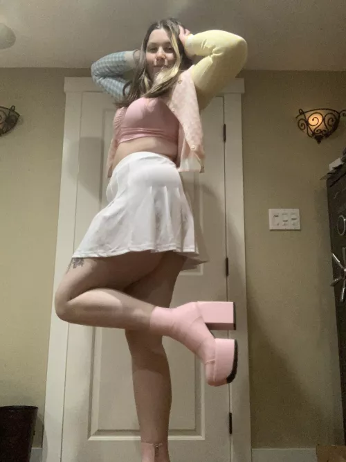 New pink platforms! 🌸🖤