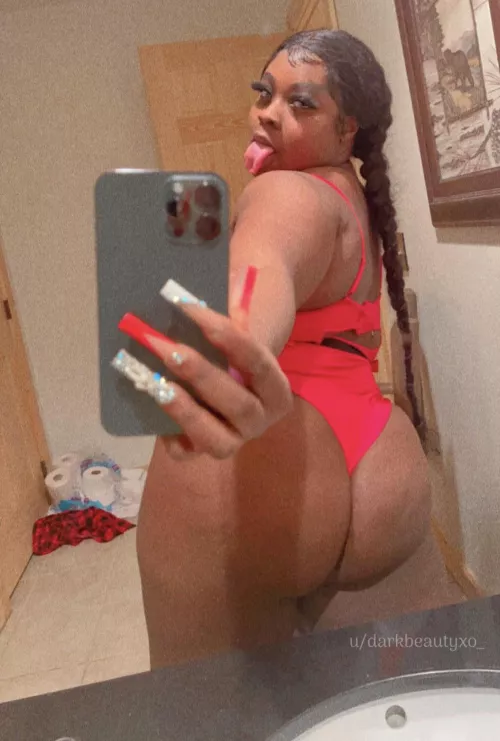 say hey if ur dick bigger den 5 inches !