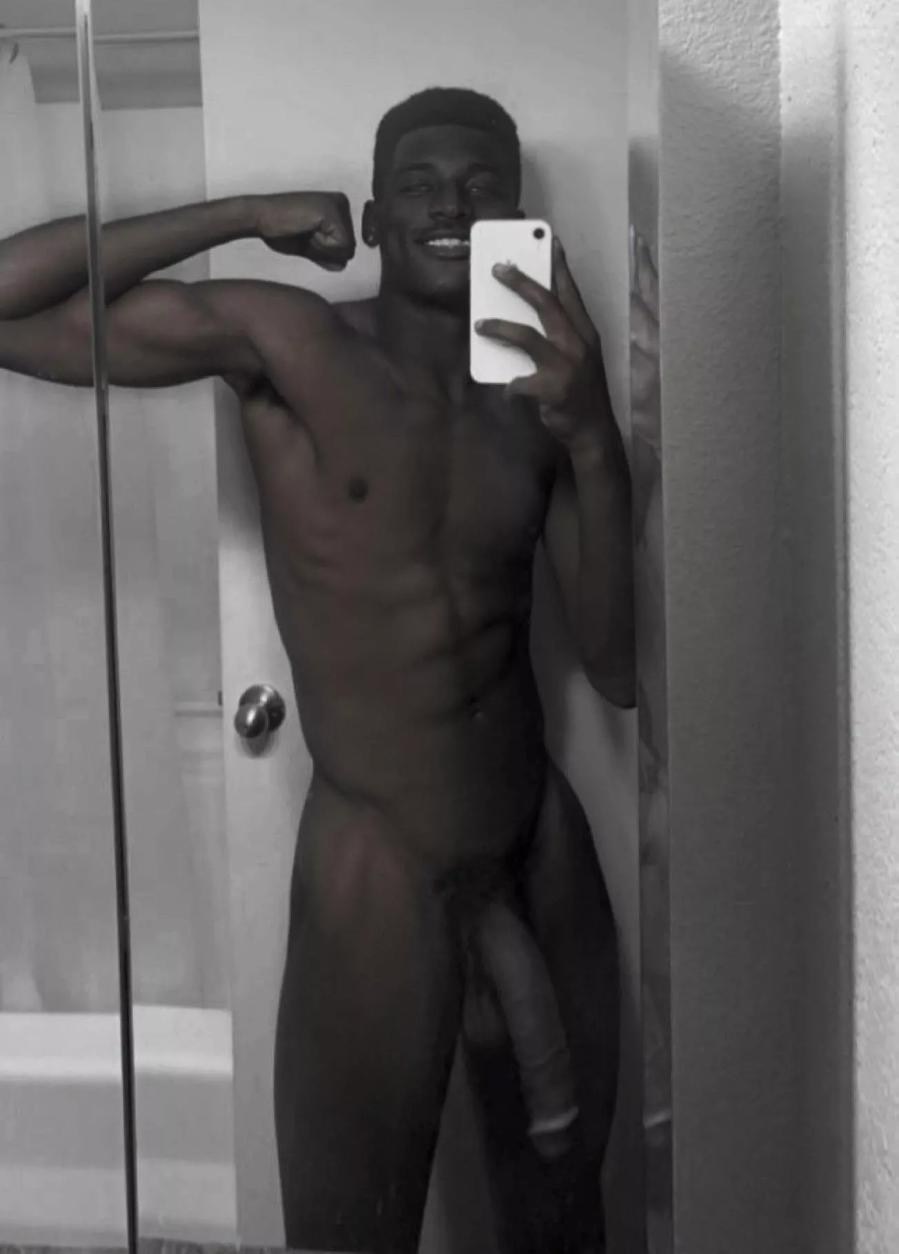 Show this D1 athlete some love, I’m adding diversity to this subreddit