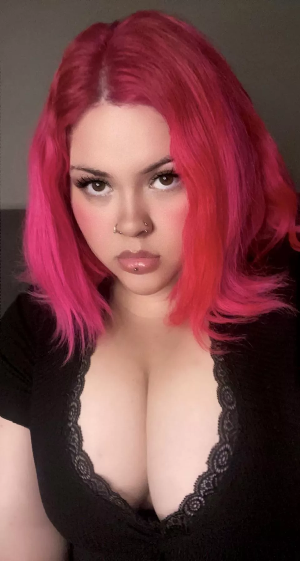 splatter my face and tits please 💦🥺