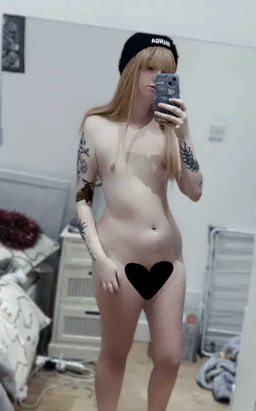 This is definitely my most confident nude hehe, all thanks to you guys~