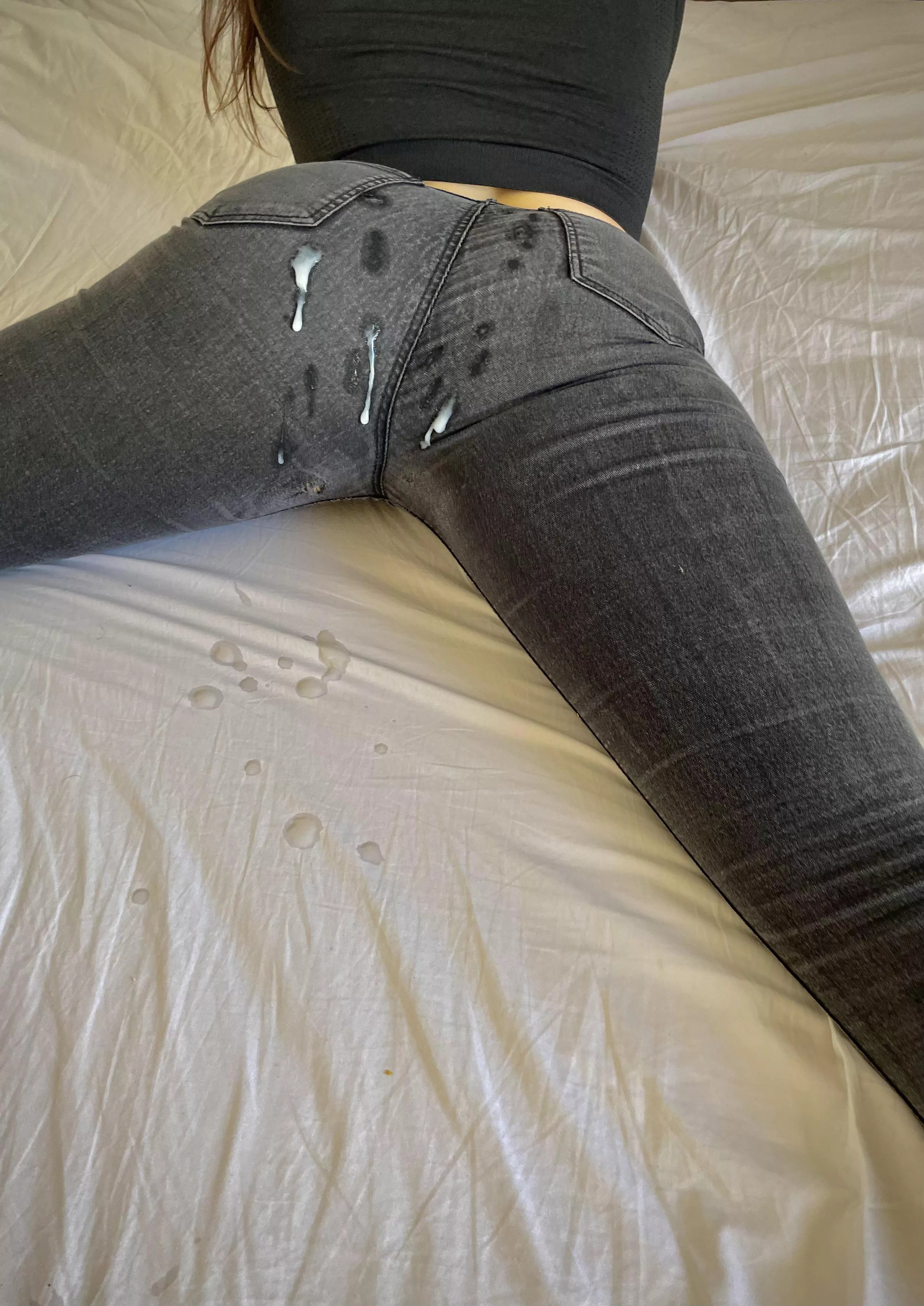 This weekend I wore cum on my jeans